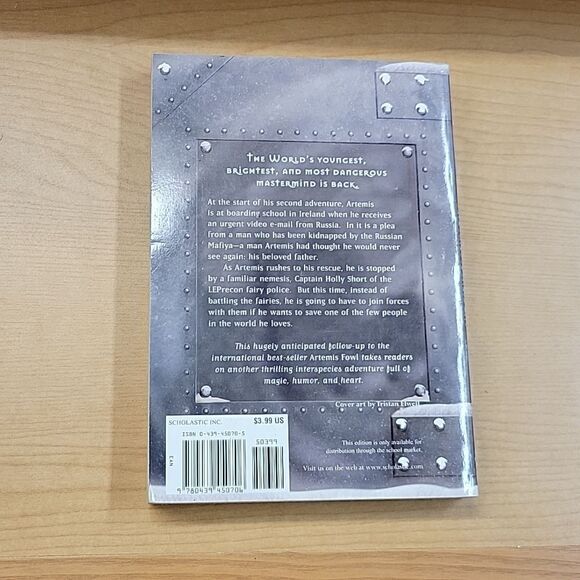 5 Artemis Fowl series books - Picture 9 of 9